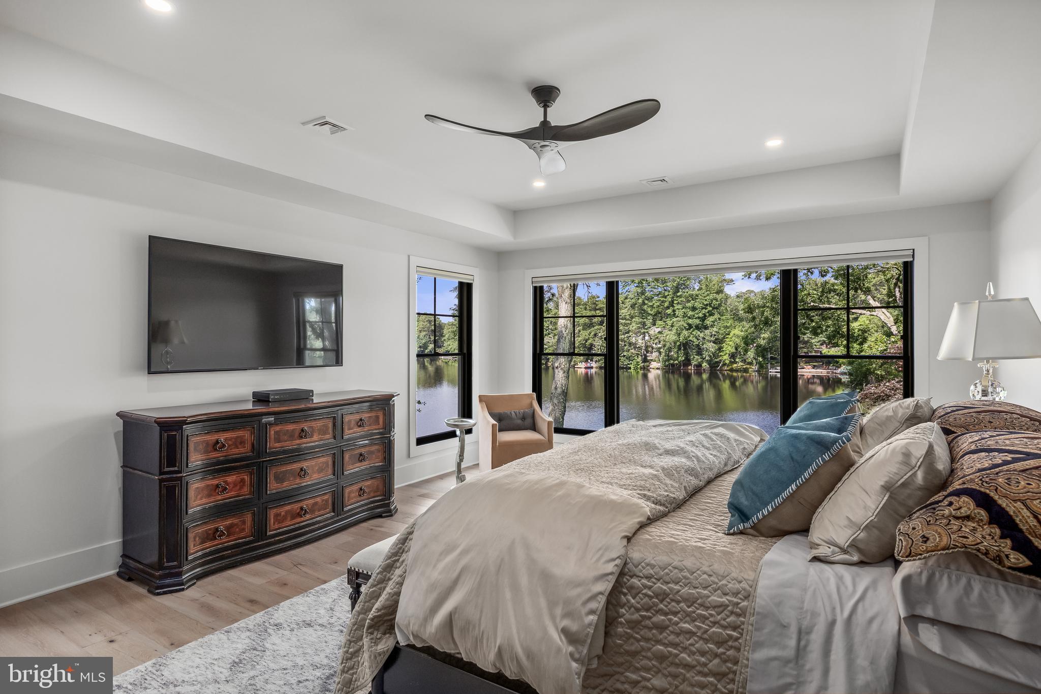 21 E CENTENNIAL DRIVE