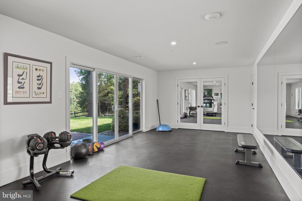 21 E CENTENNIAL DRIVE