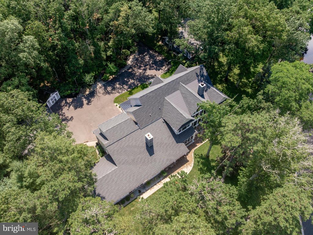 21 E CENTENNIAL DRIVE
