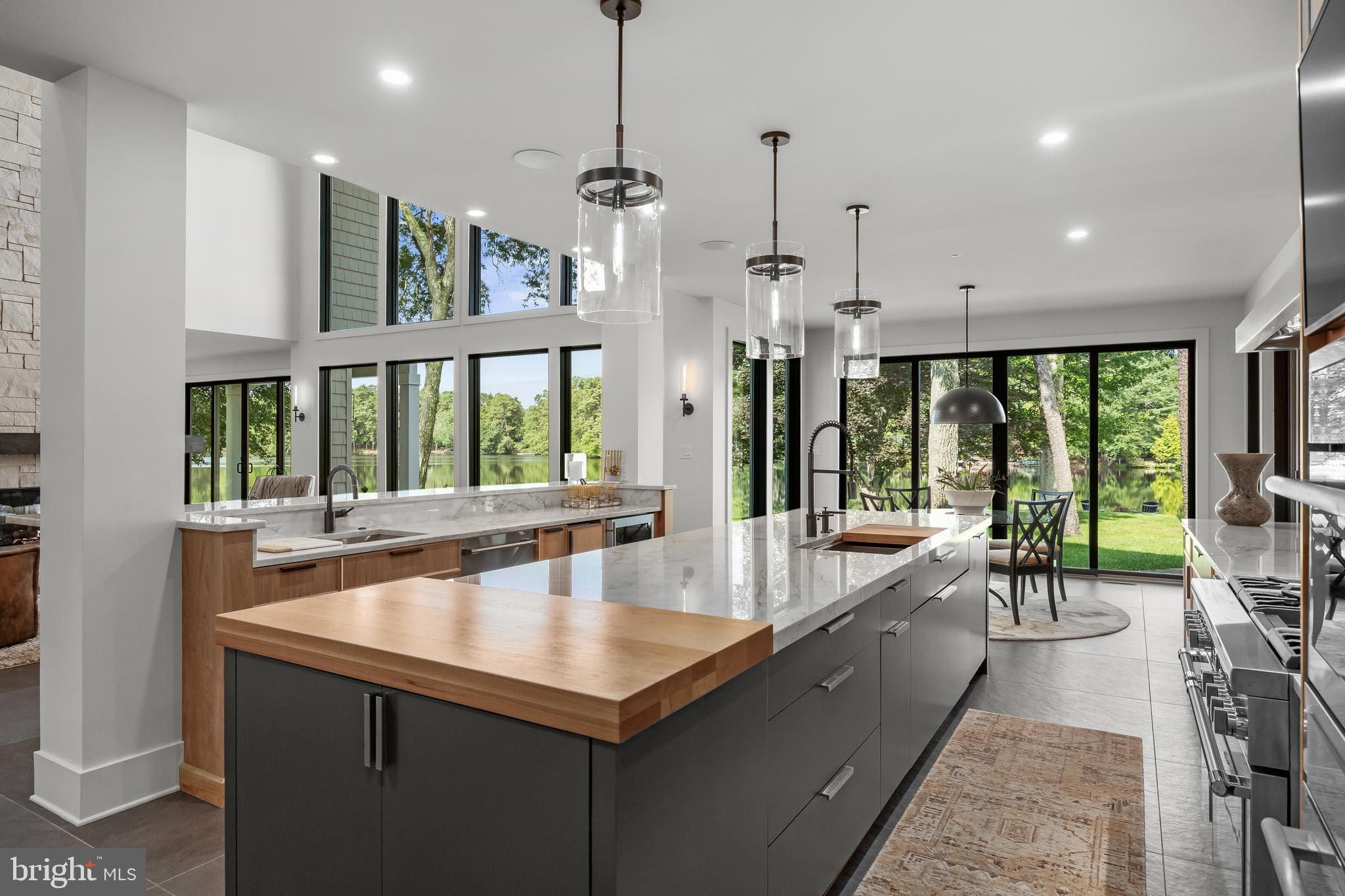 21 E CENTENNIAL DRIVE