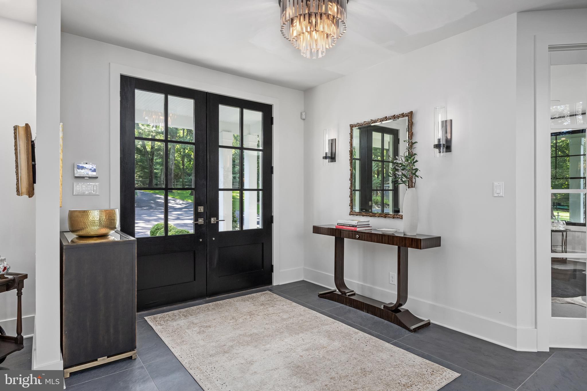 21 E CENTENNIAL DRIVE