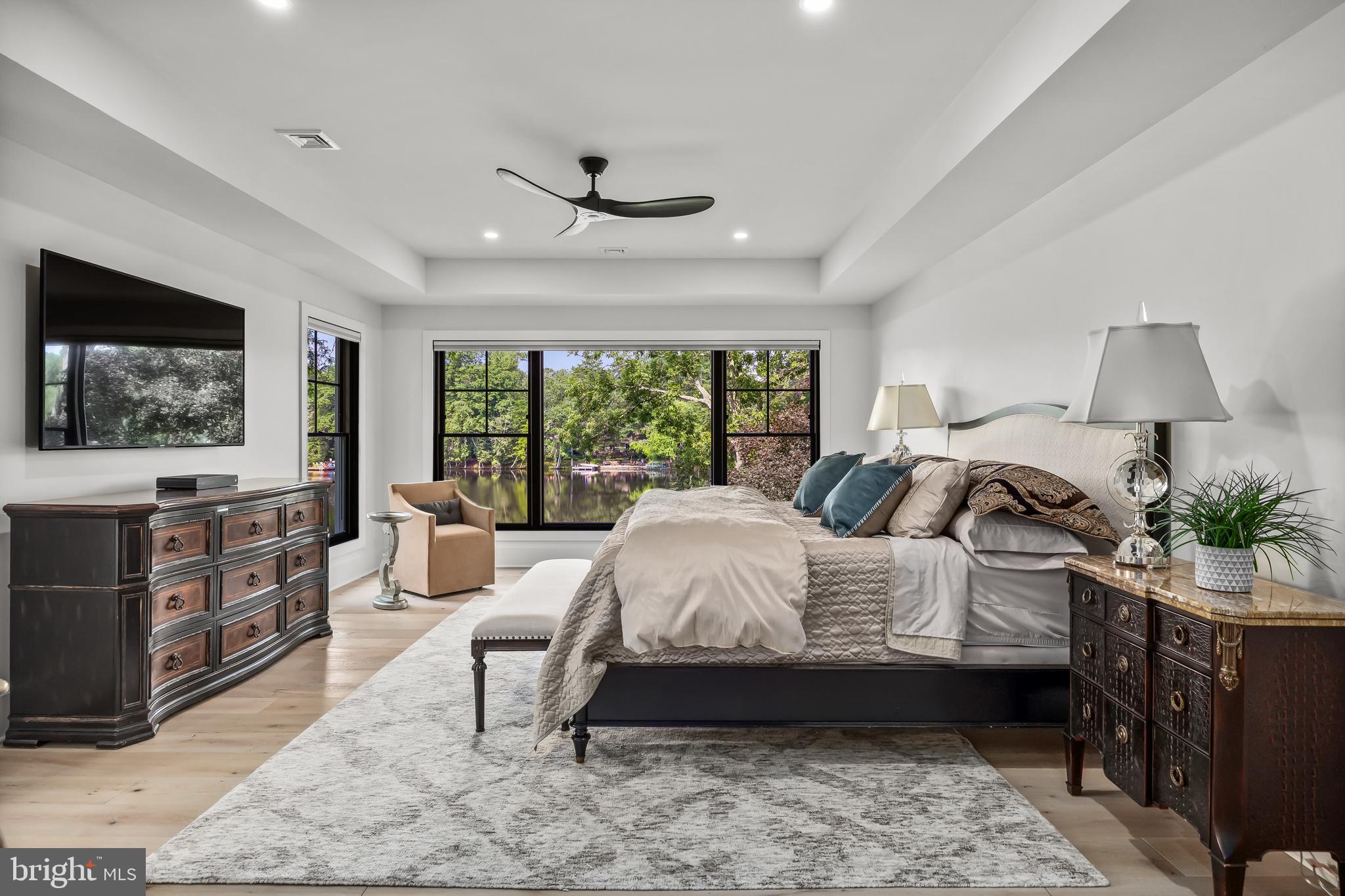 21 E CENTENNIAL DRIVE