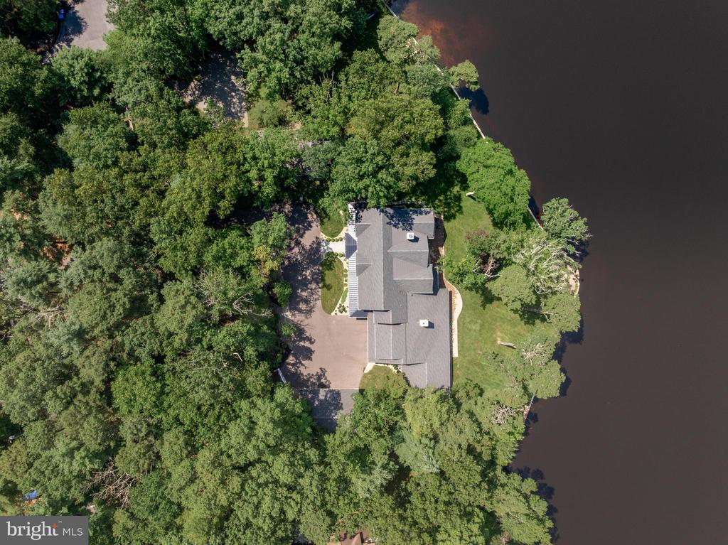 21 E CENTENNIAL DRIVE