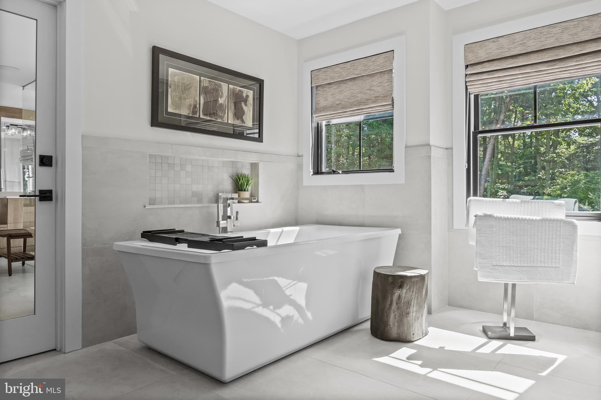 21 E CENTENNIAL DRIVE