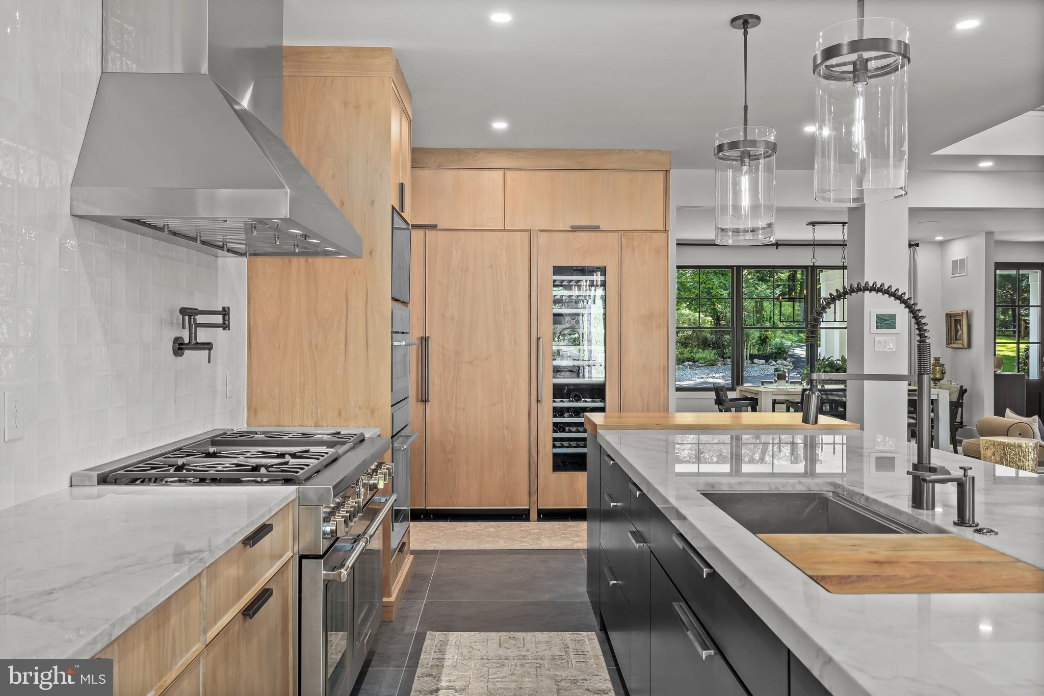 21 E CENTENNIAL DRIVE