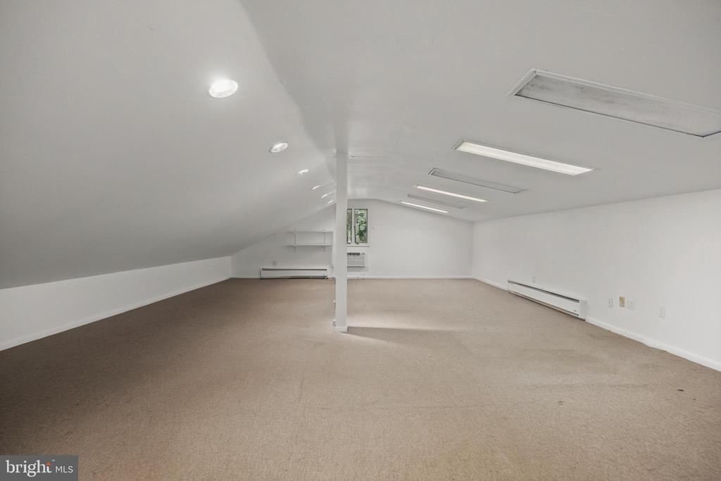 21 E CENTENNIAL DRIVE