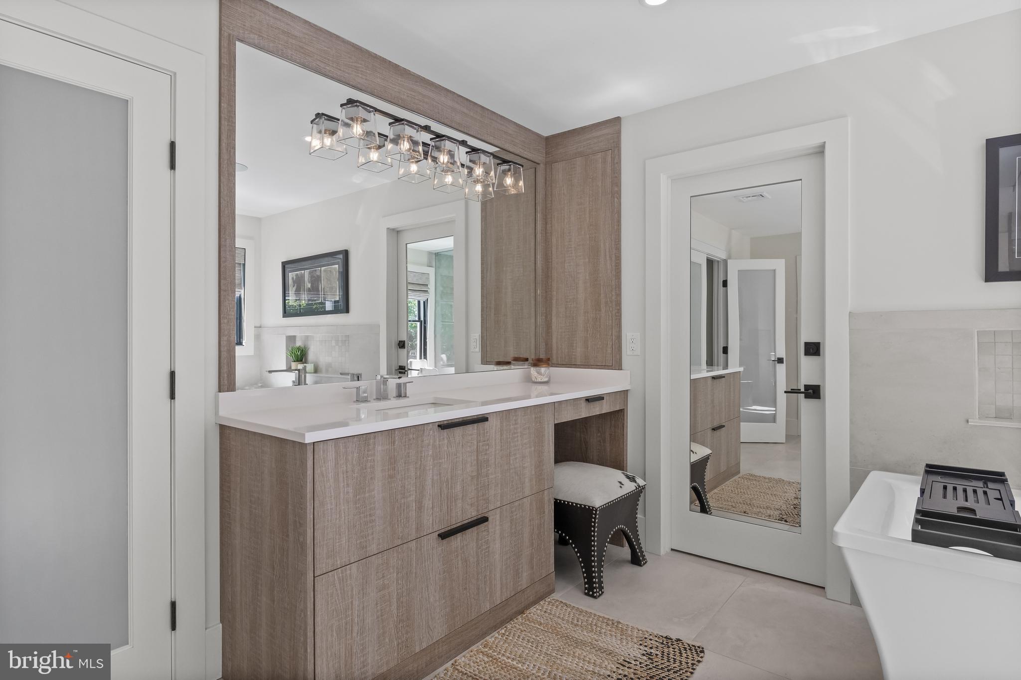 21 E CENTENNIAL DRIVE