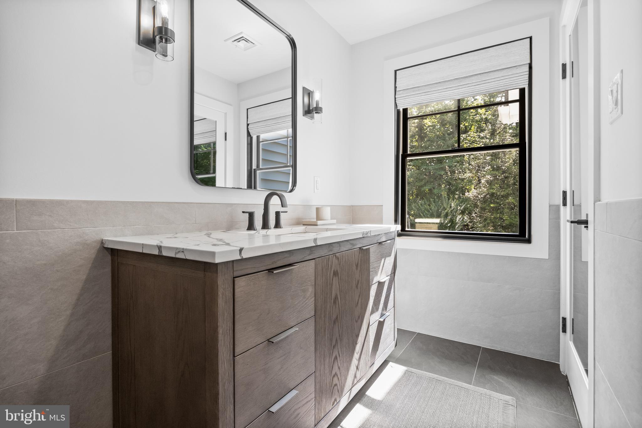 21 E CENTENNIAL DRIVE