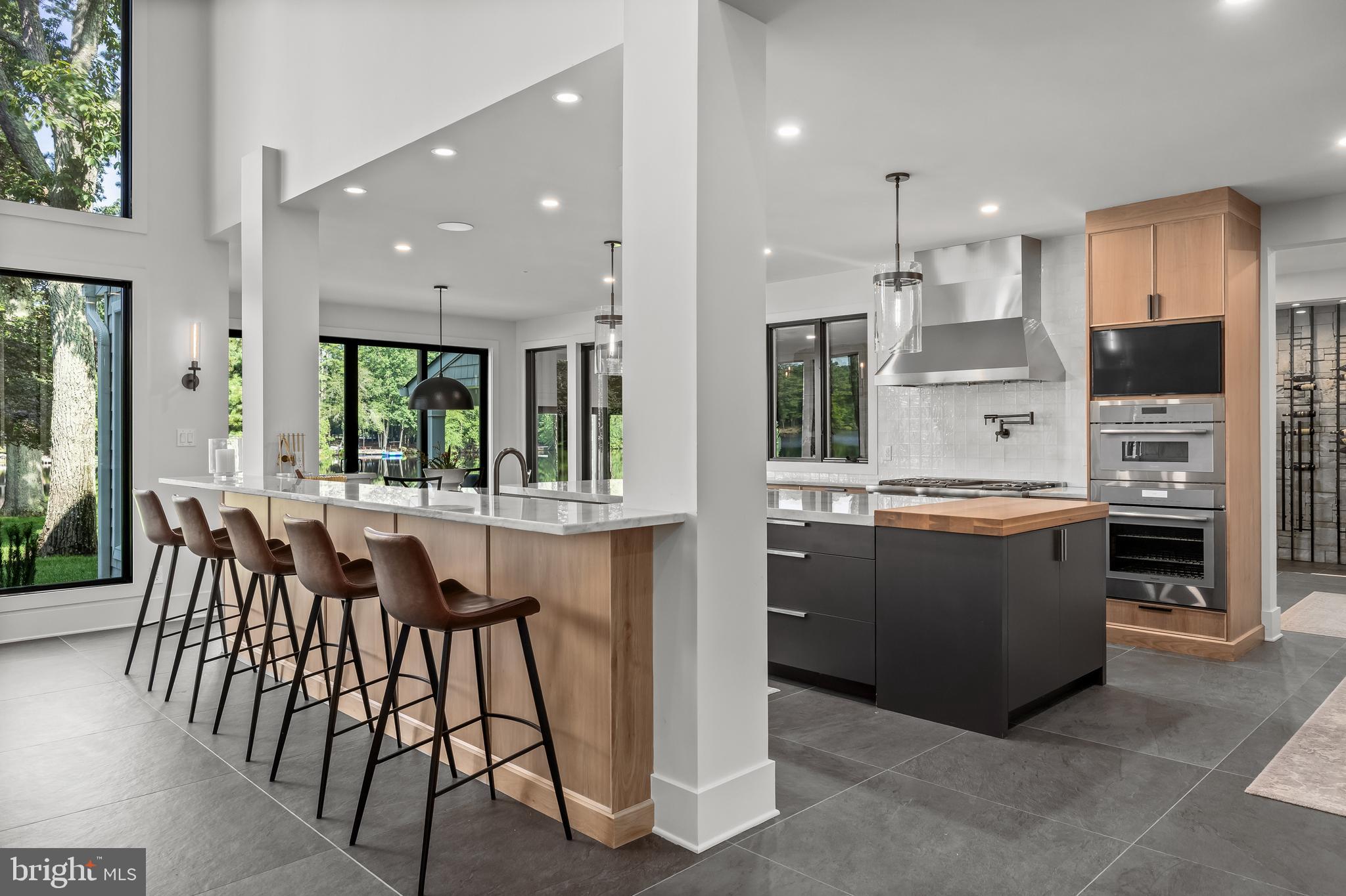 21 E CENTENNIAL DRIVE