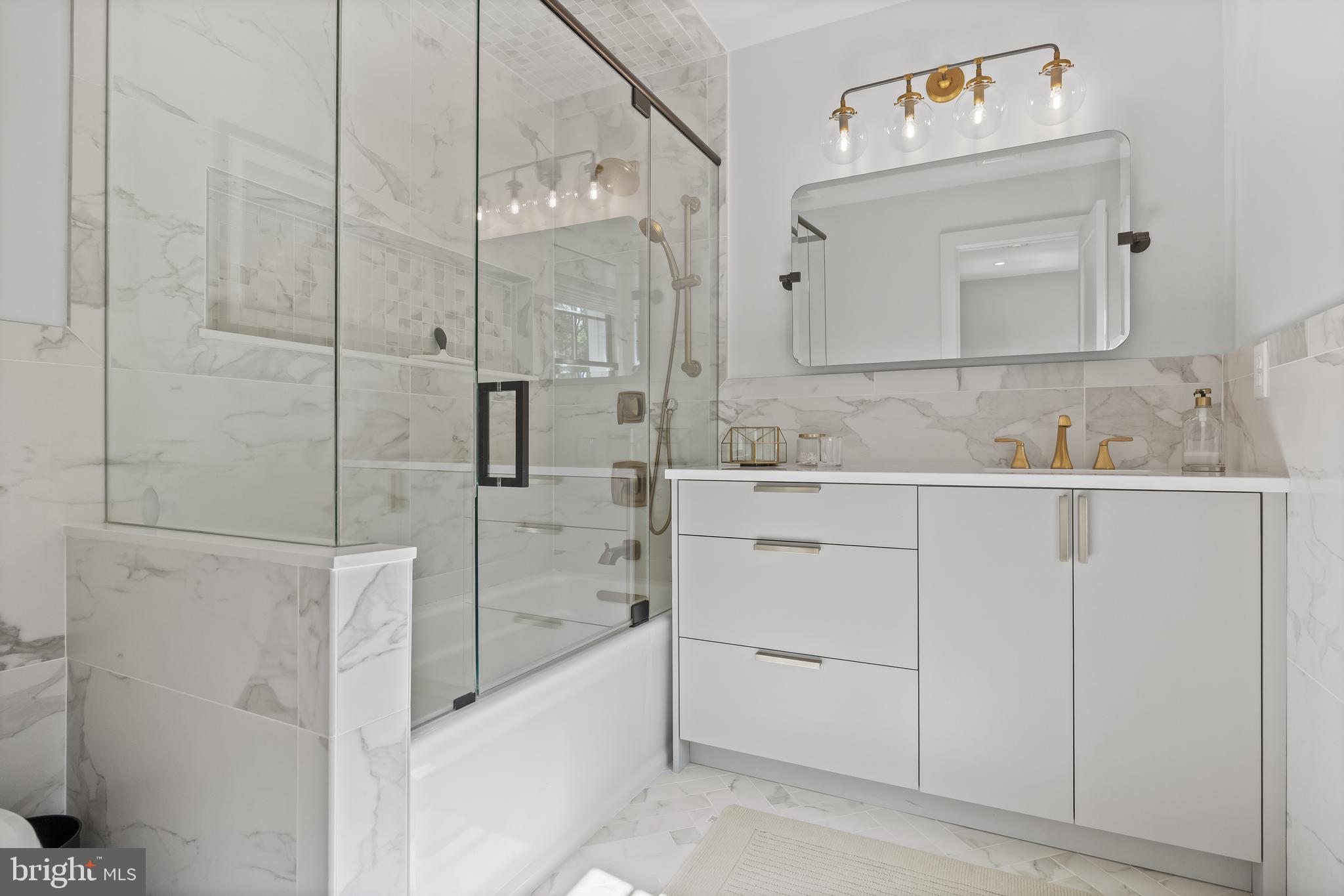 21 E CENTENNIAL DRIVE