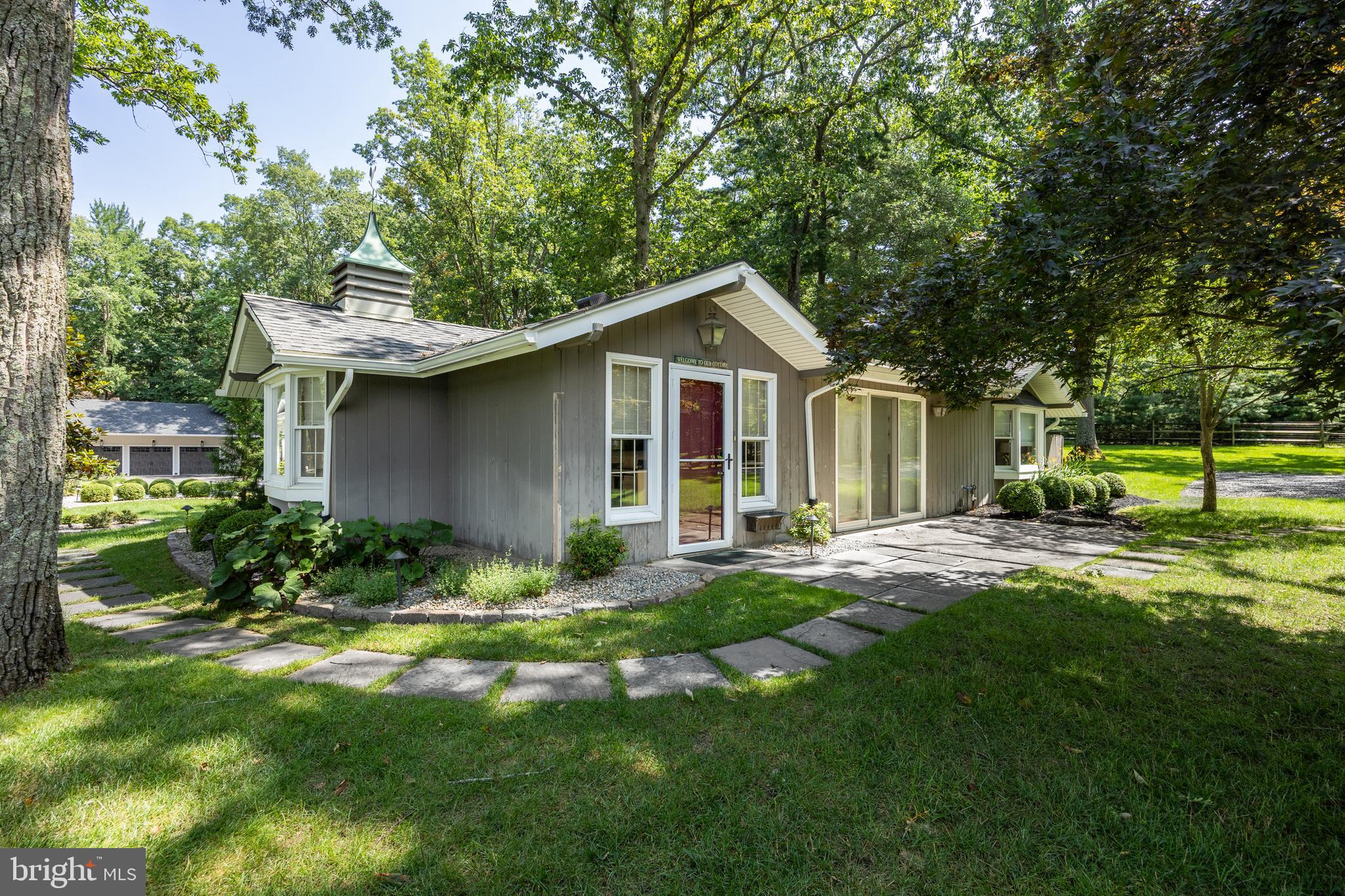 21 E CENTENNIAL DRIVE