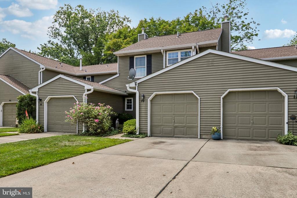 10 Plymouth Ct