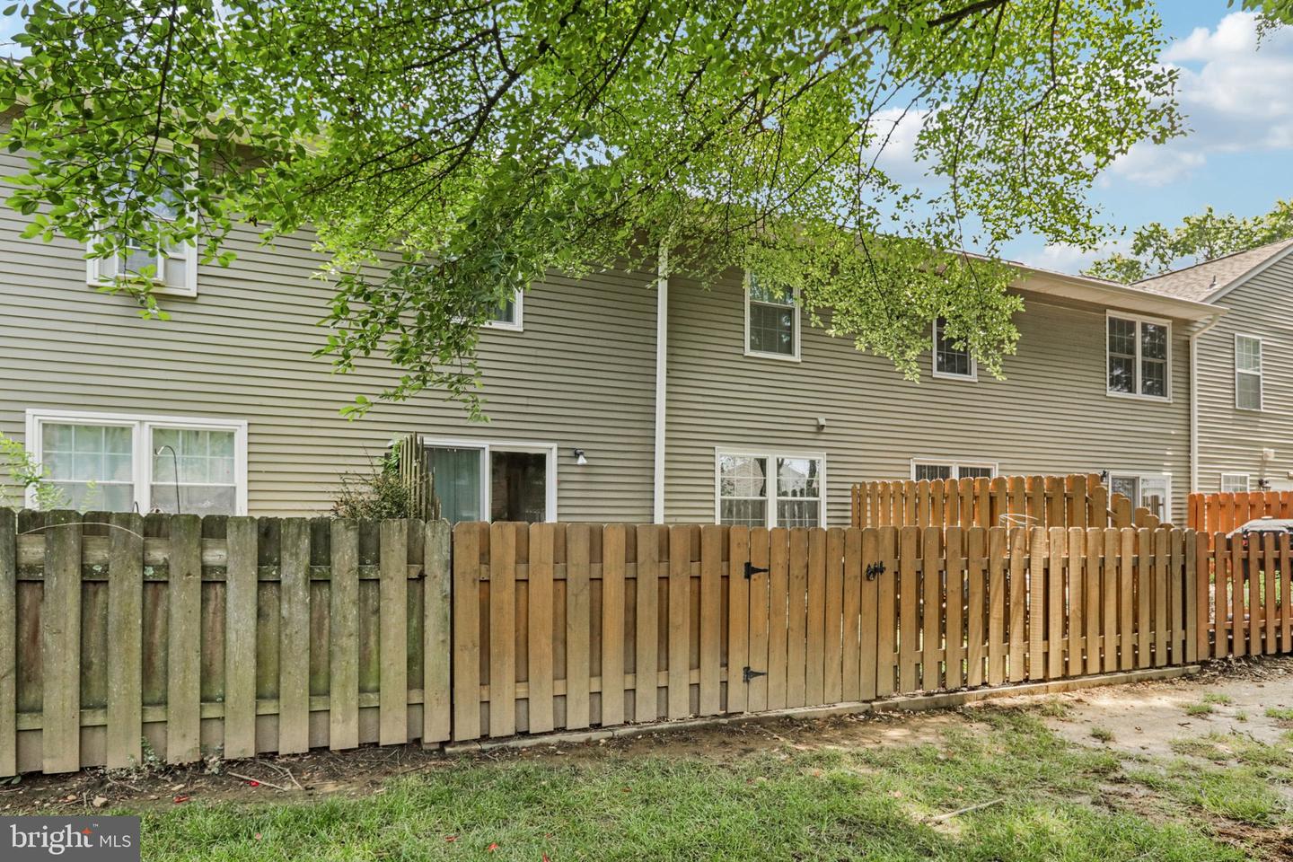 10 Plymouth Ct