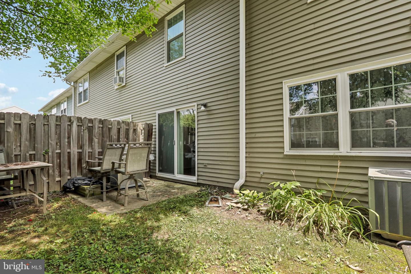 10 Plymouth Ct