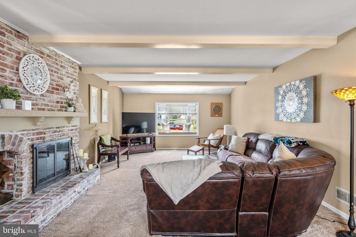 22 Cochise Cir
