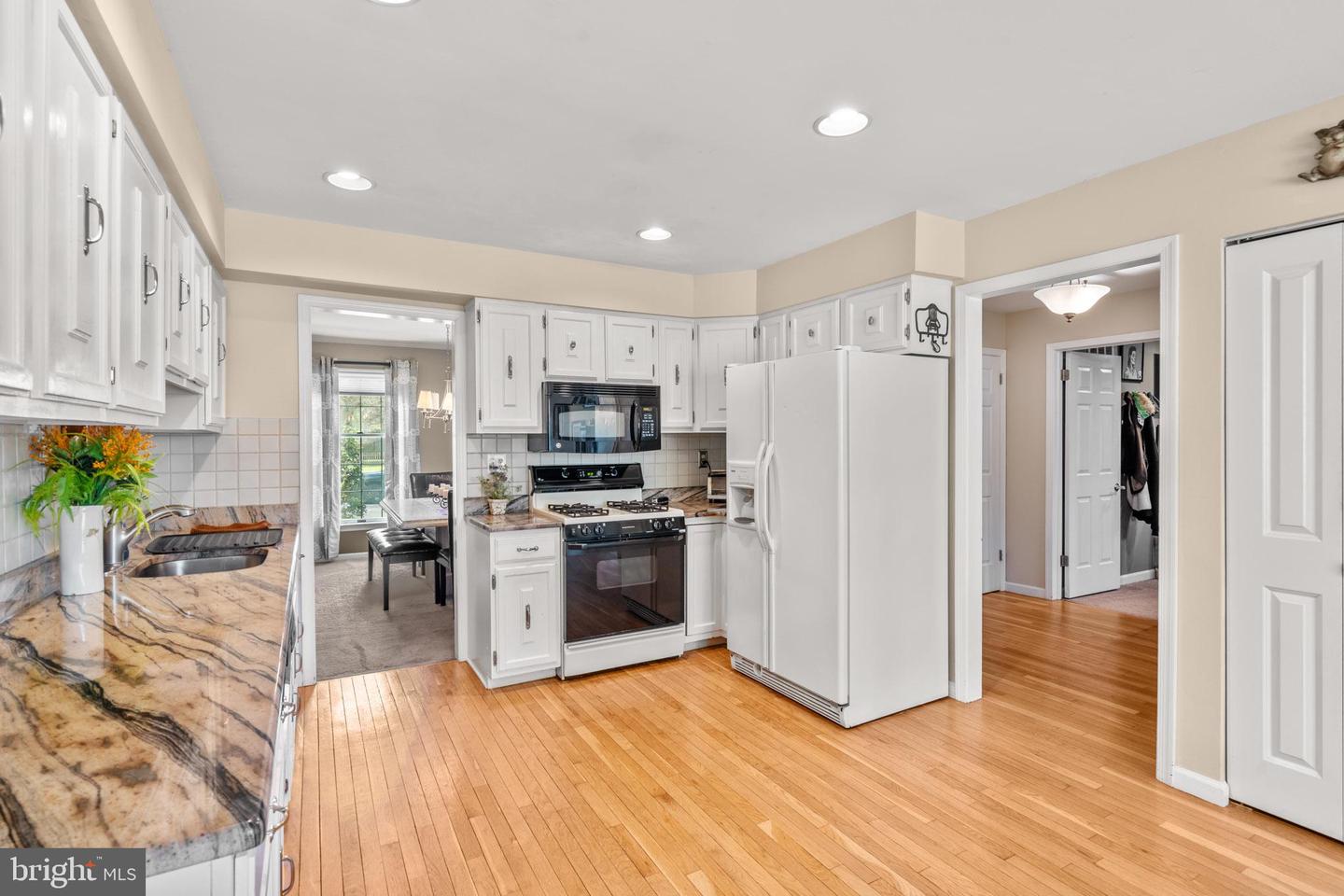 22 Cochise Cir
