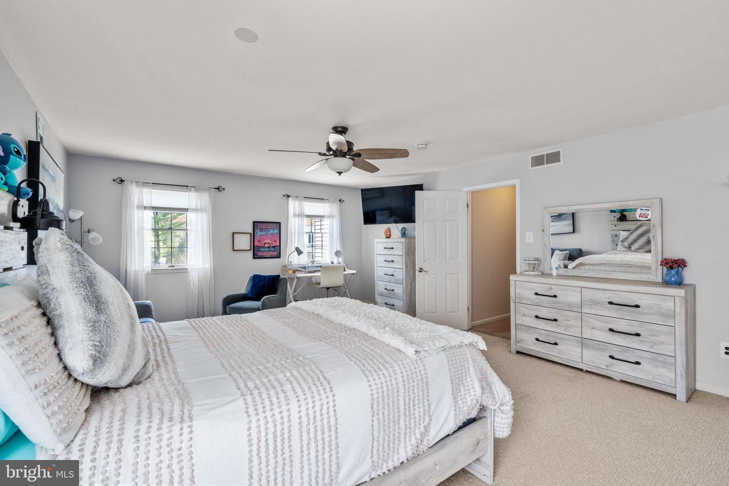 22 Cochise Cir