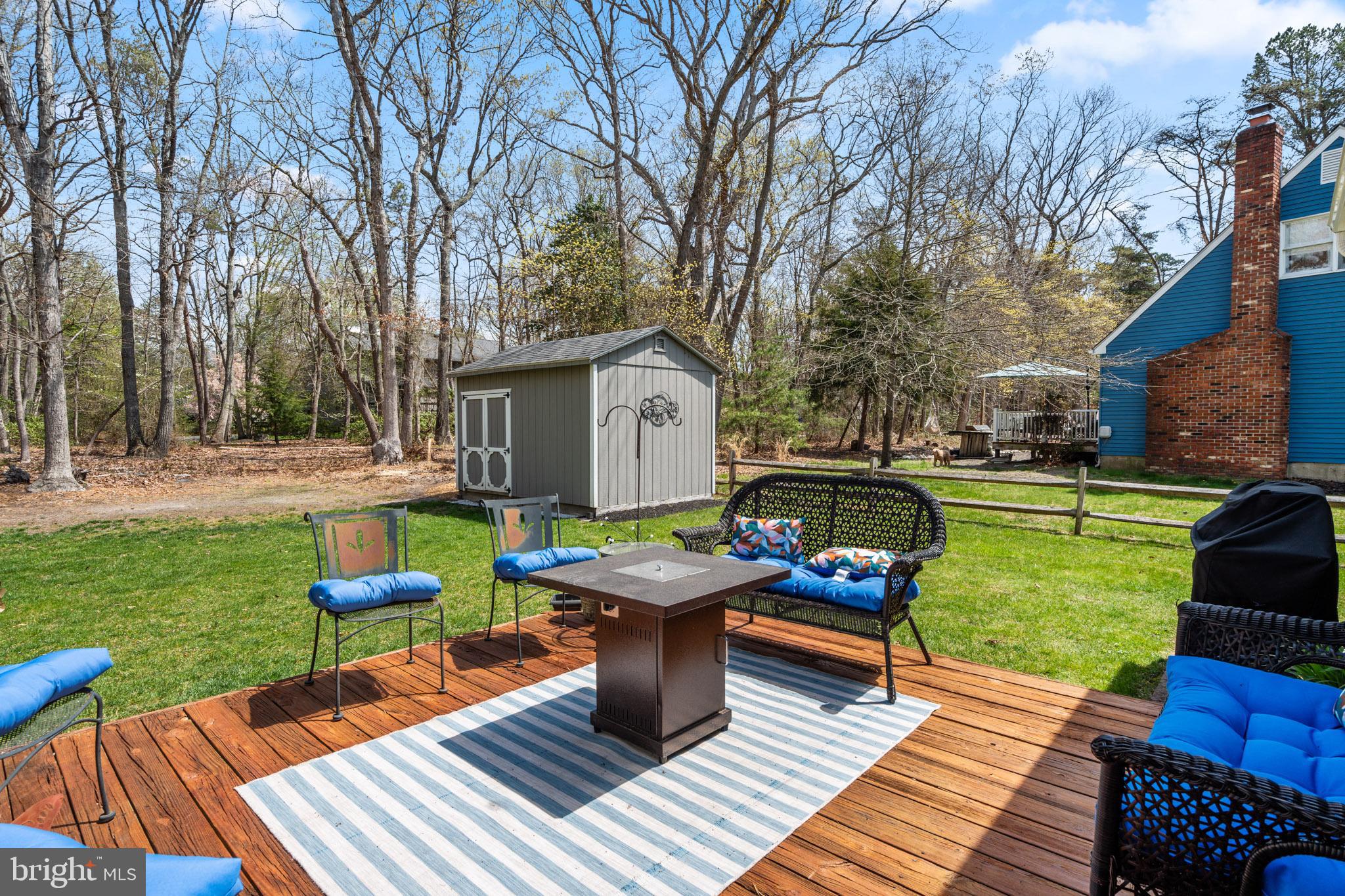 22 Cochise Cir