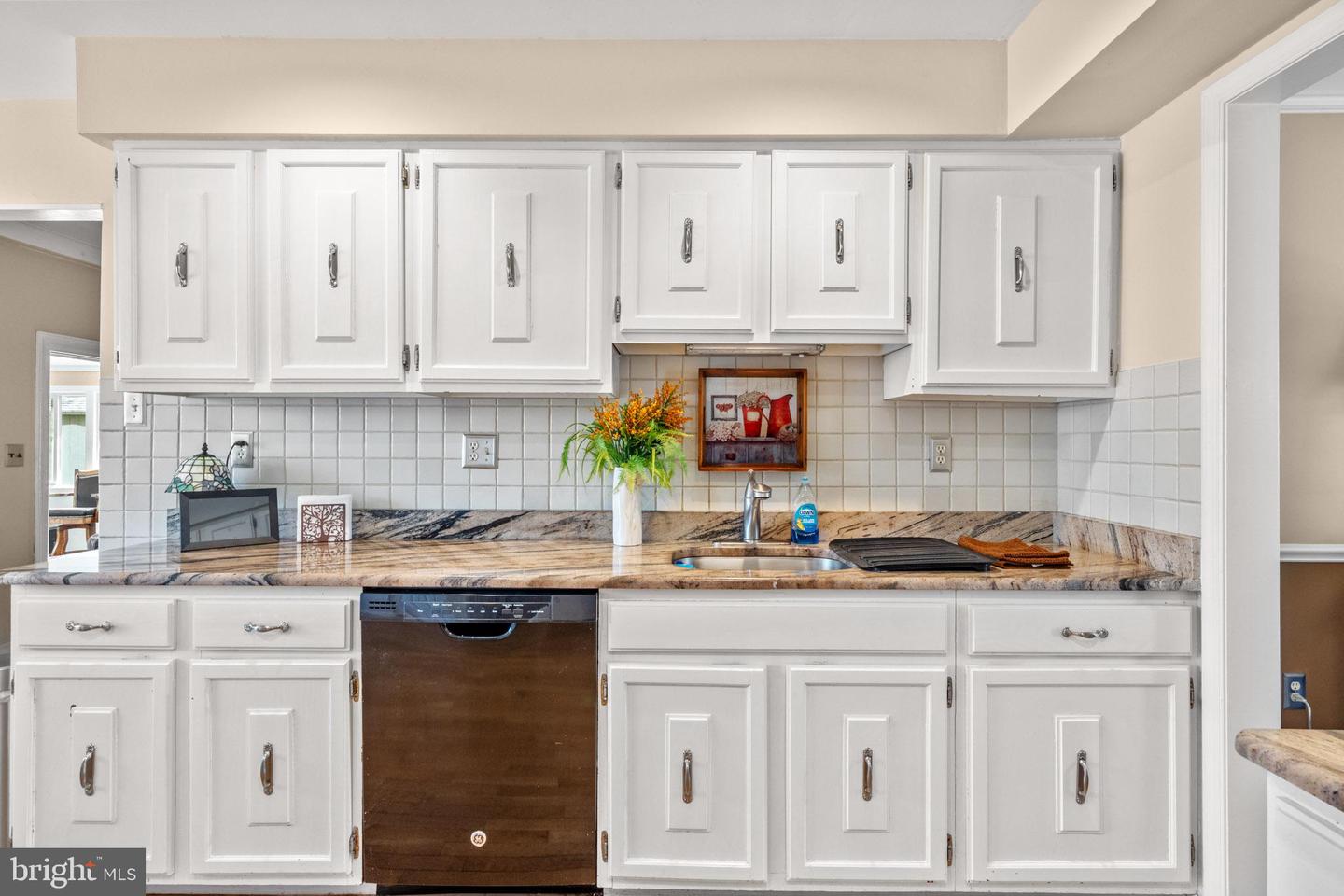 22 Cochise Cir