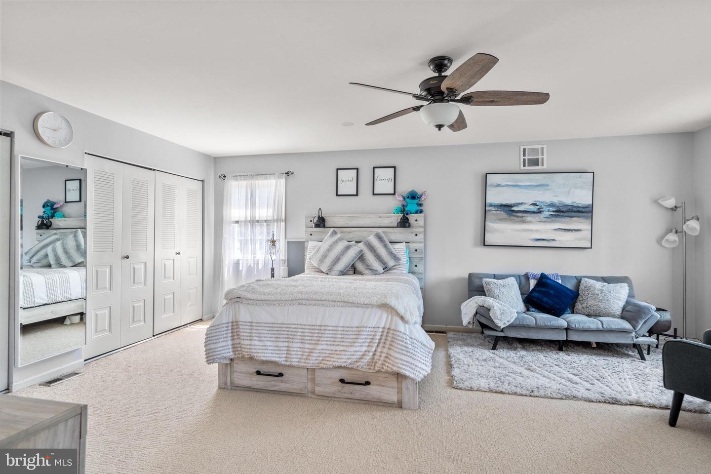 22 Cochise Cir