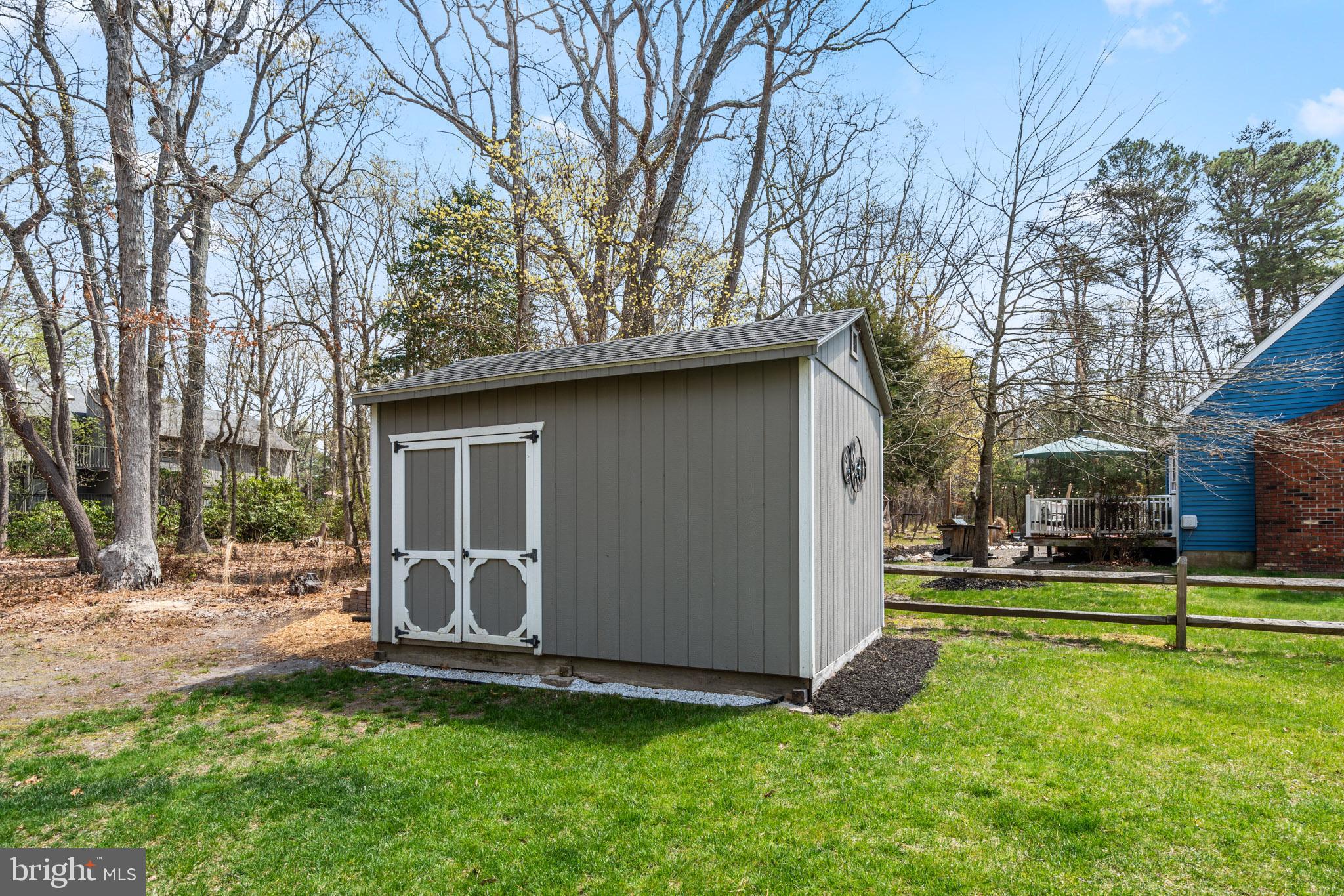 22 Cochise Cir