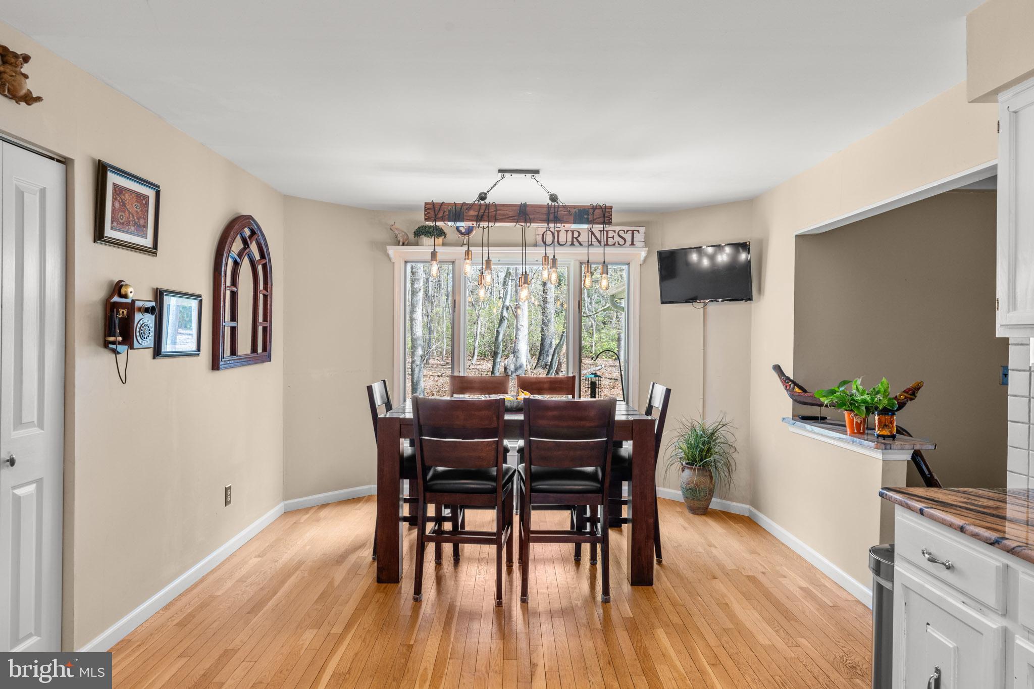 22 Cochise Cir