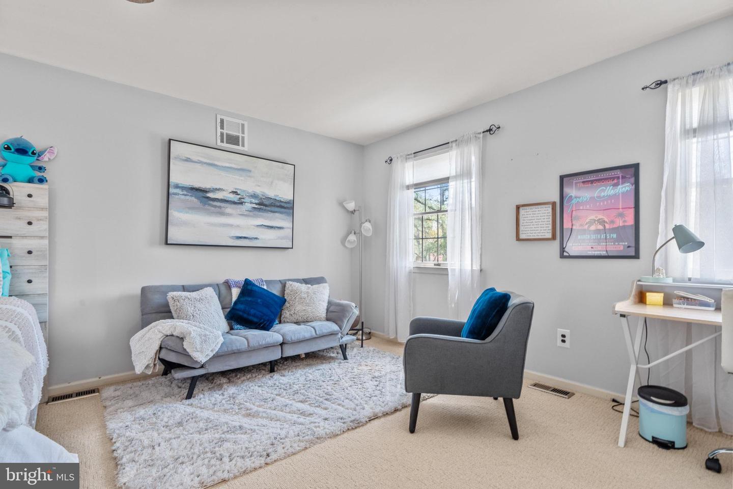 22 Cochise Cir