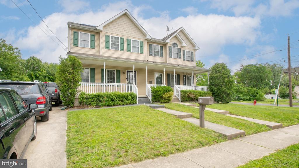 105 N COLES AVENUE