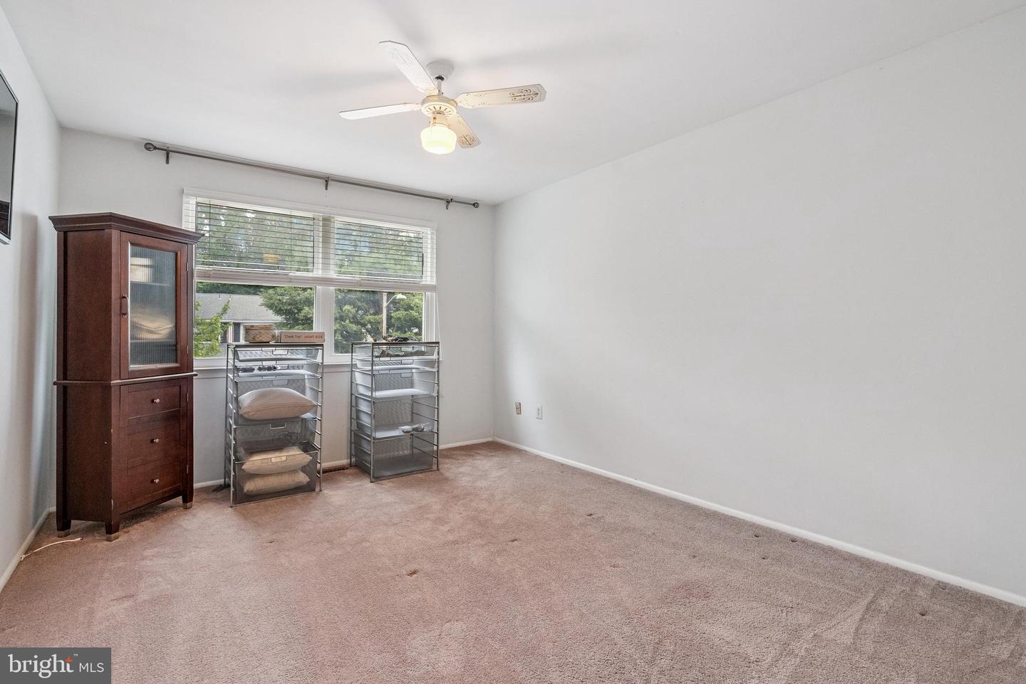 82 Farnwood Rd