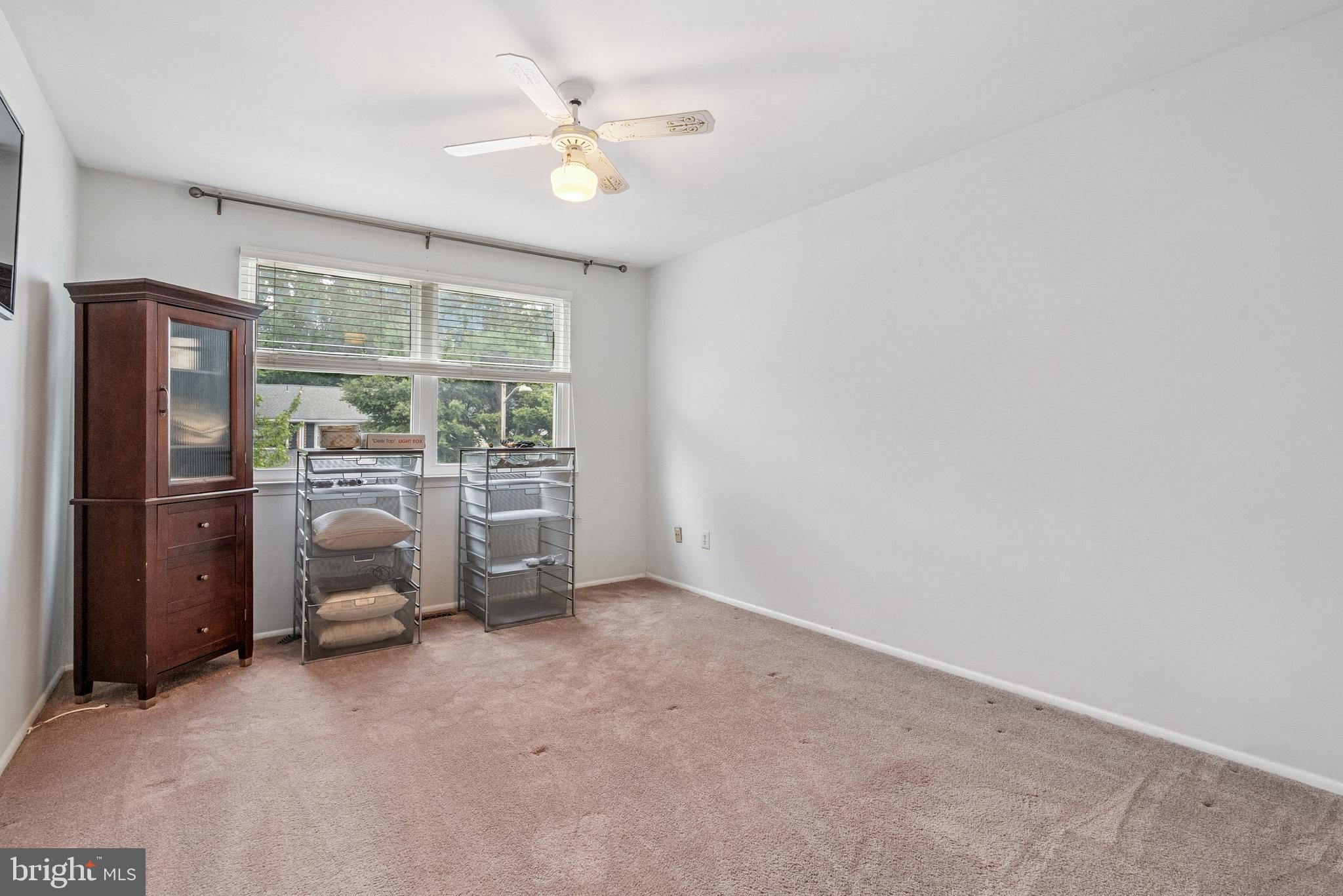 82 Farnwood Rd
