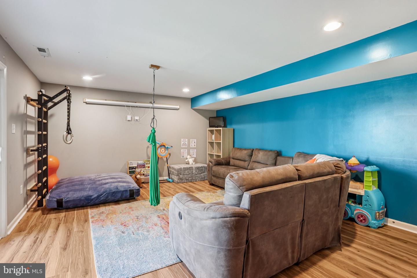 1583 Jason Dr