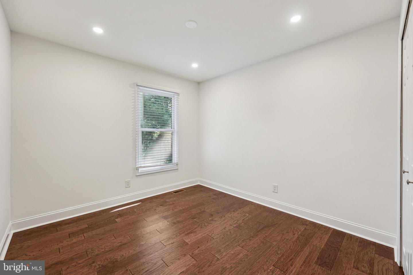 1003 Andover Ct