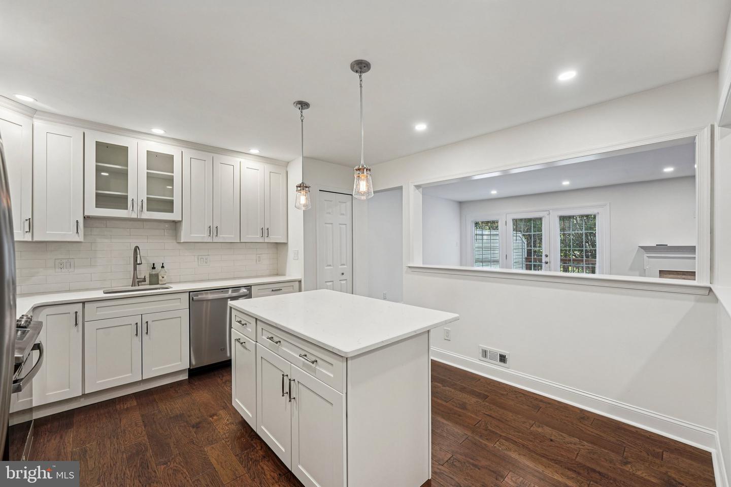 1003 Andover Ct