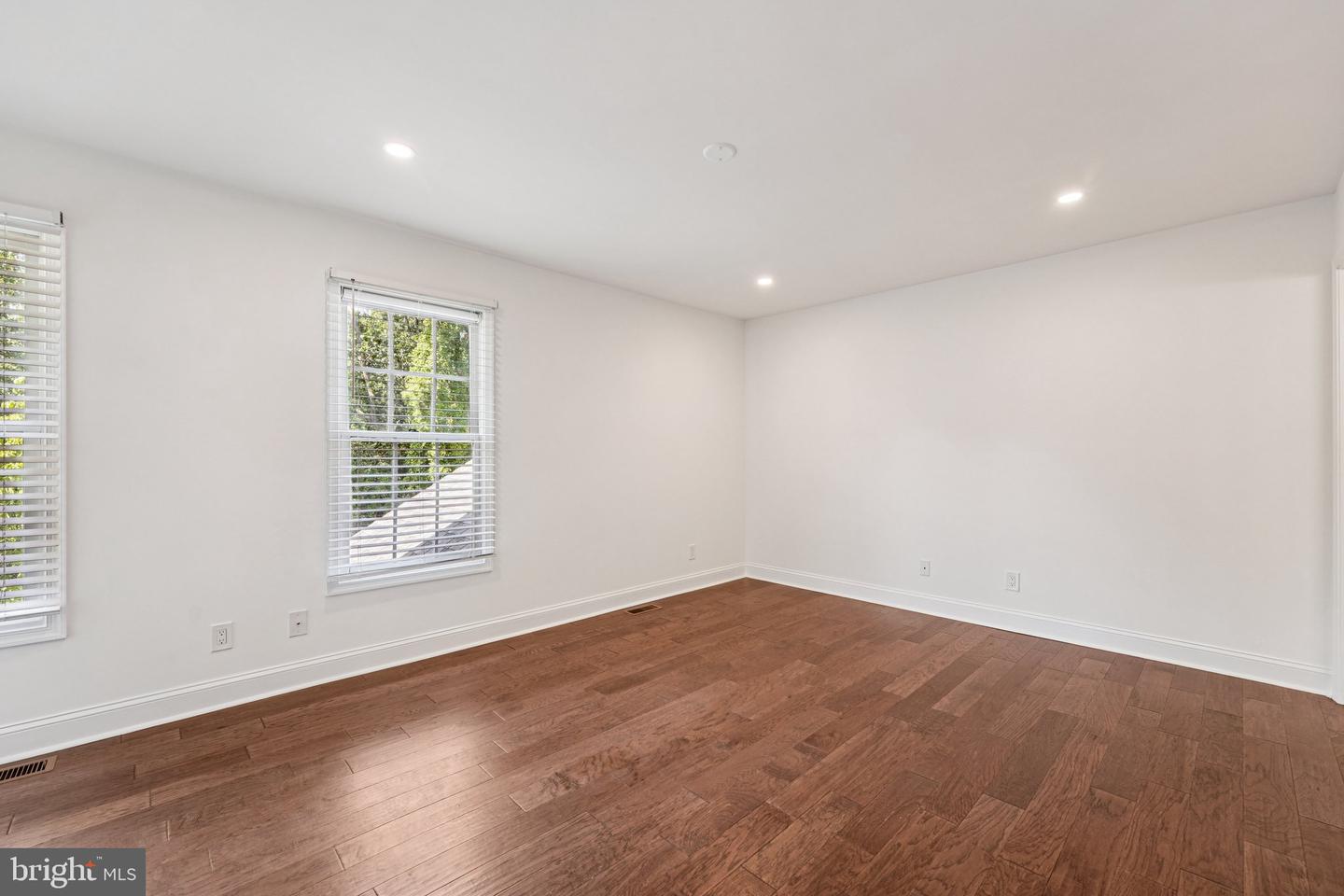 1003 Andover Ct