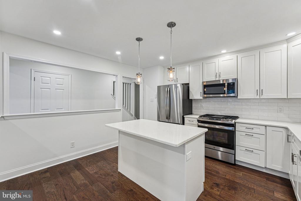 1003 Andover Ct