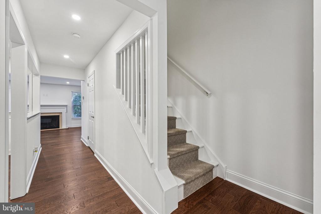 1003 Andover Ct