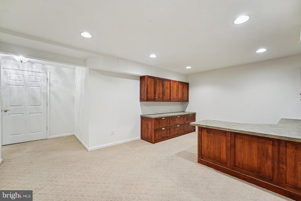 1003 Andover Ct