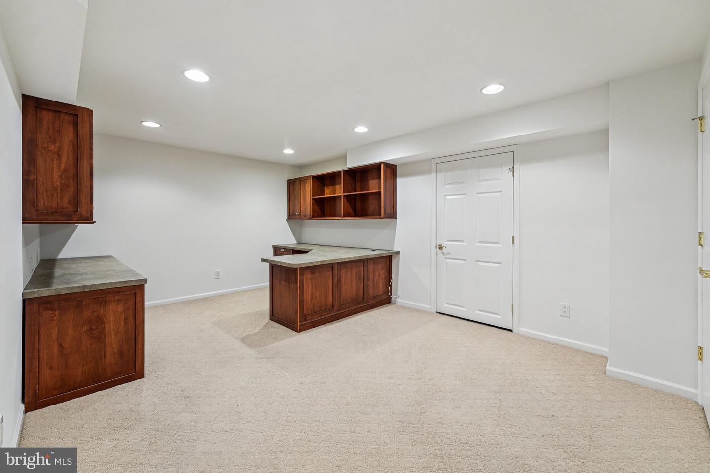 1003 Andover Ct