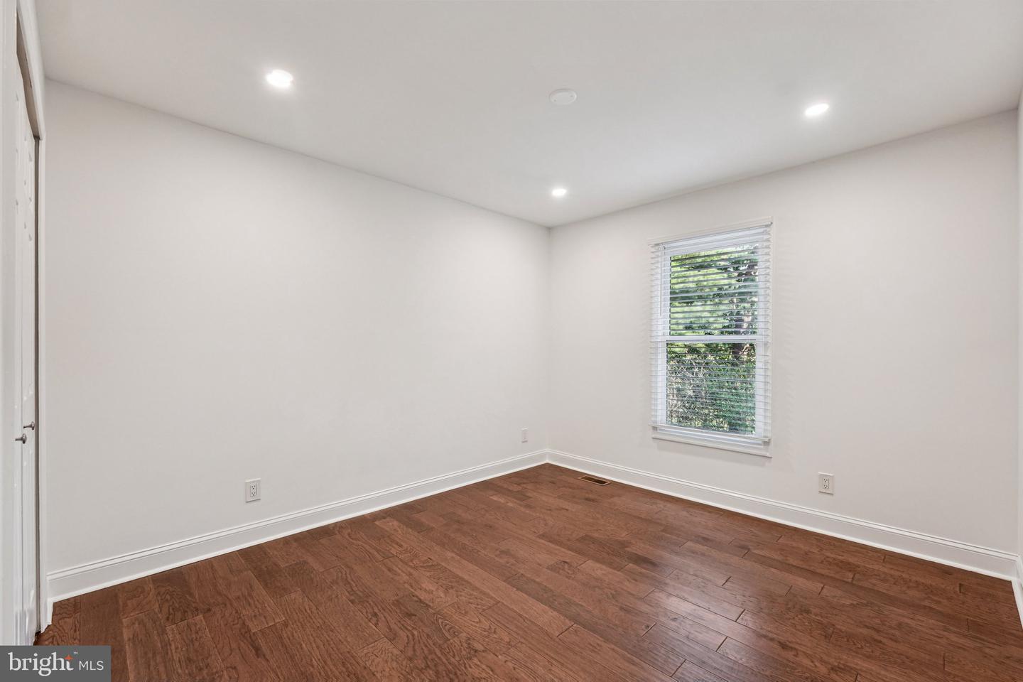 1003 Andover Ct