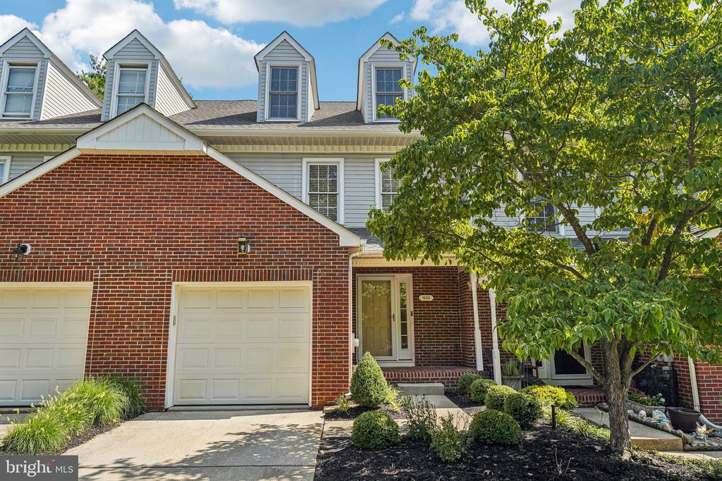 1003 Andover Ct