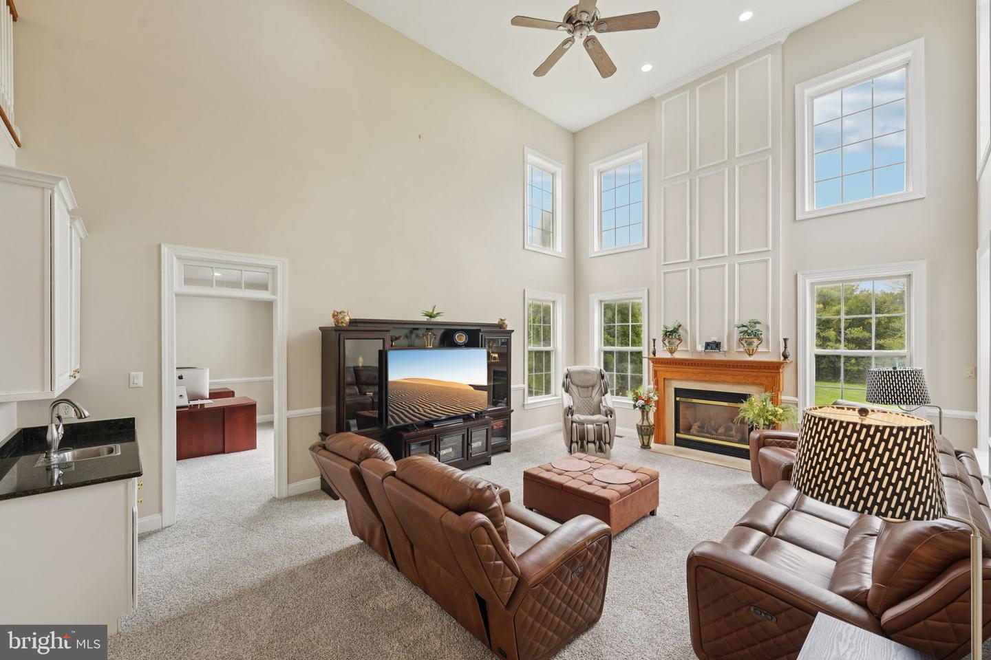 45 Wood View Dr