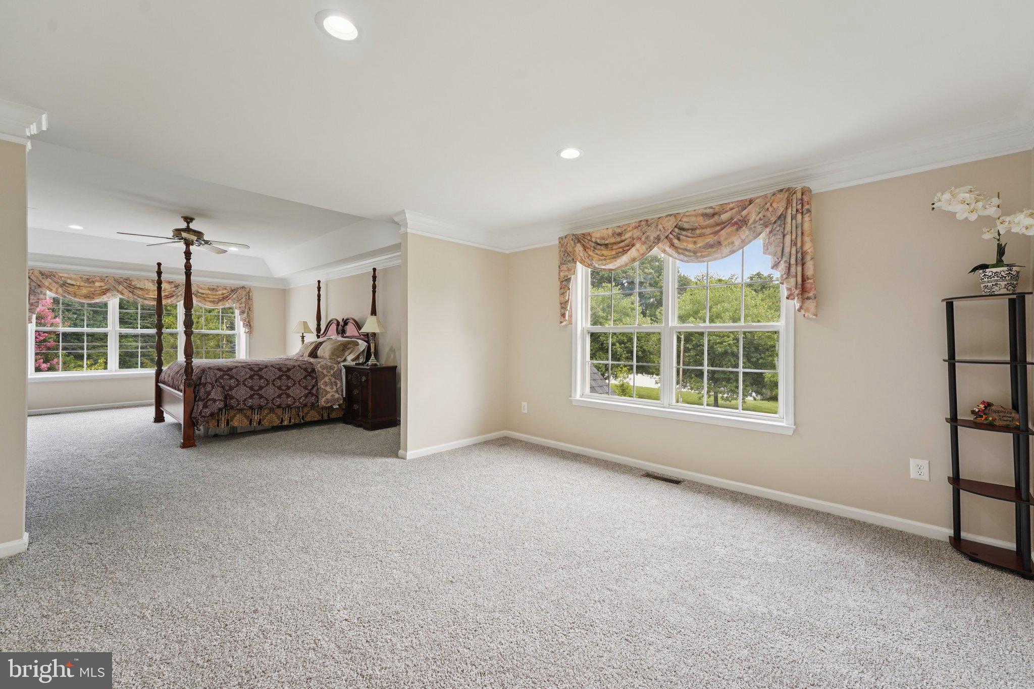 45 Wood View Dr
