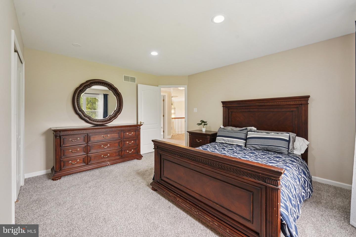 45 Wood View Dr