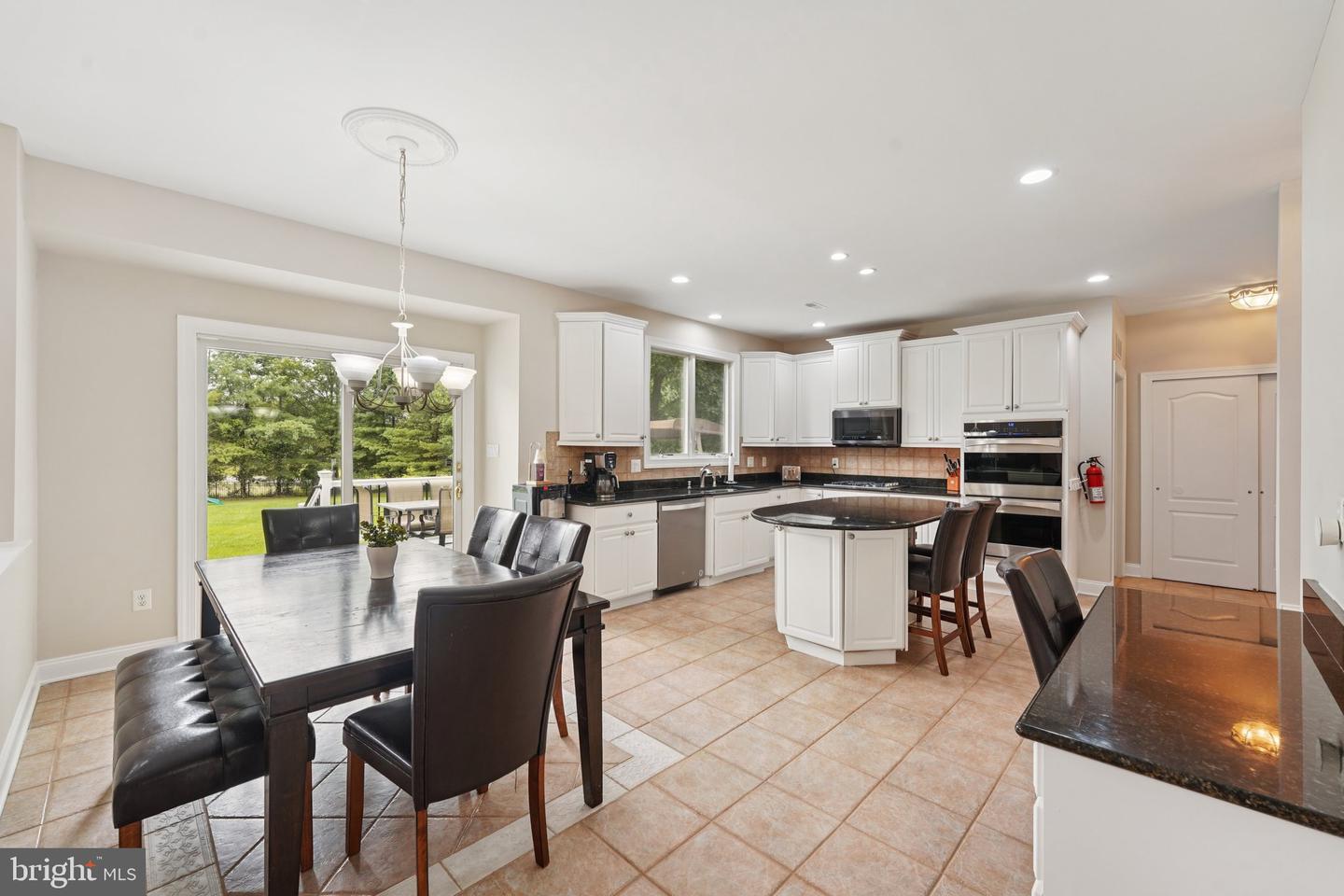 45 Wood View Dr