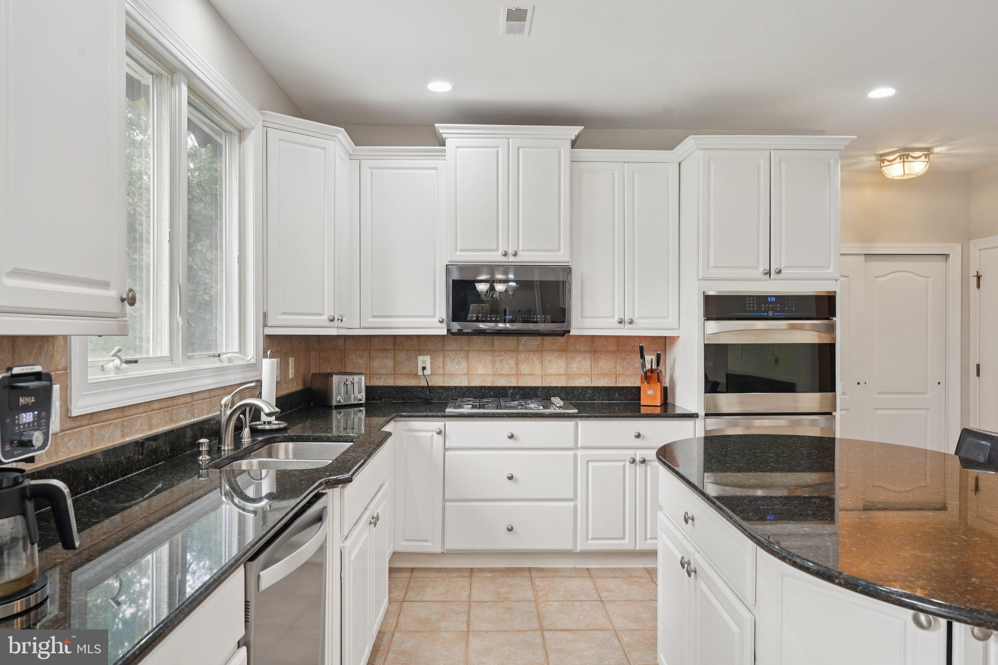 45 Wood View Dr