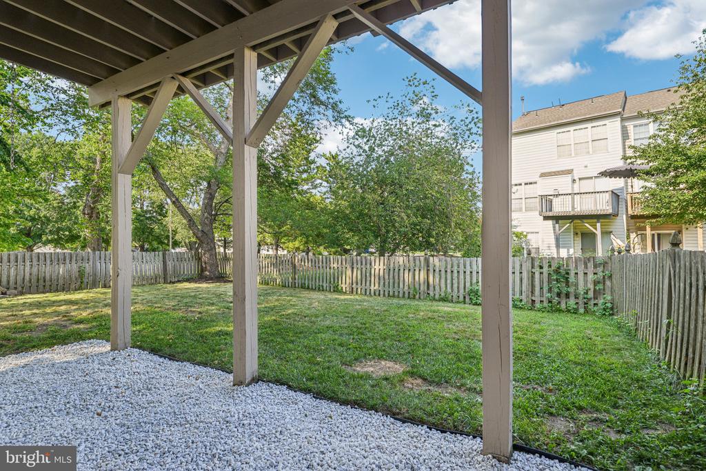 1 Winterberry Pl
