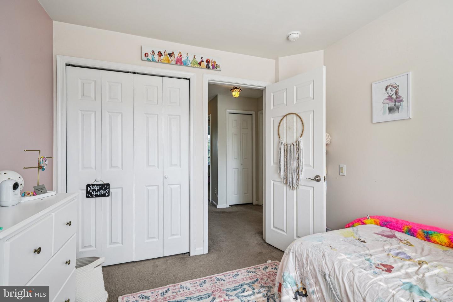 1 Winterberry Pl