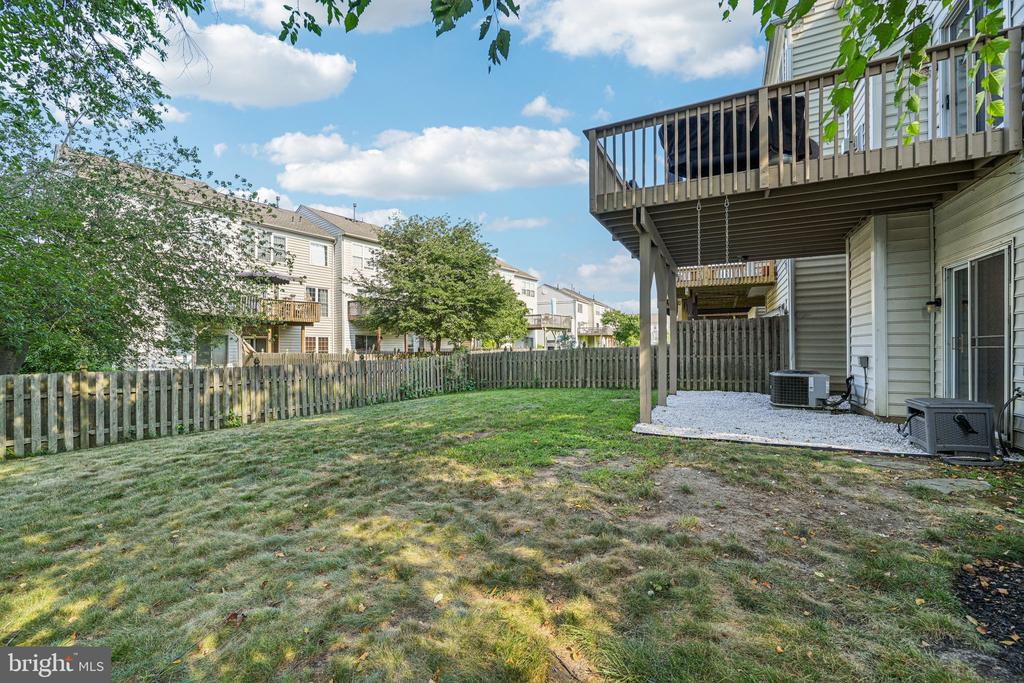 1 Winterberry Pl