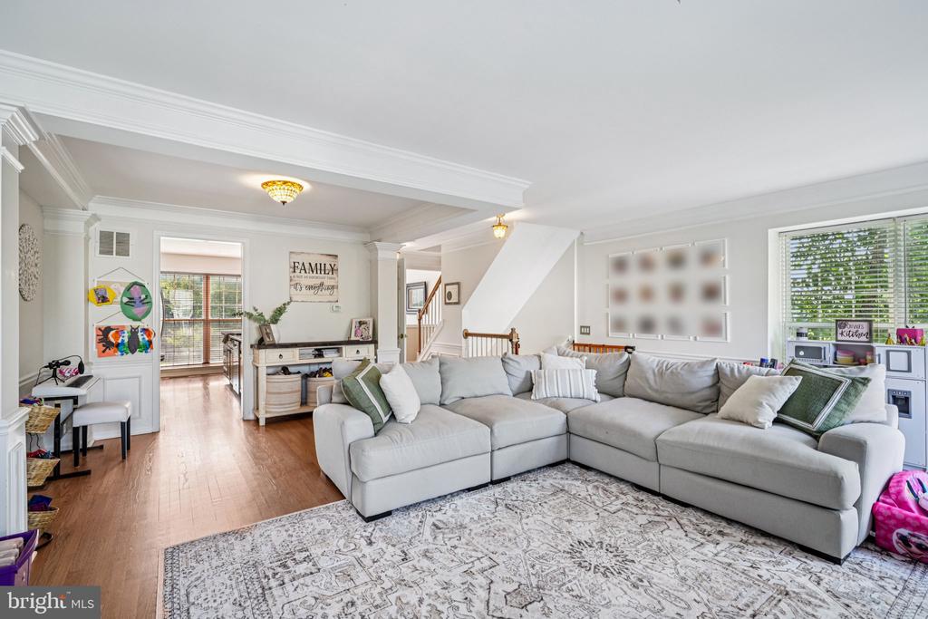 1 Winterberry Pl