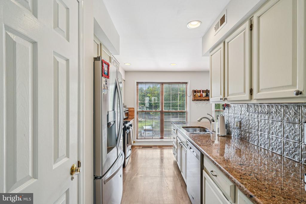 1 Winterberry Pl